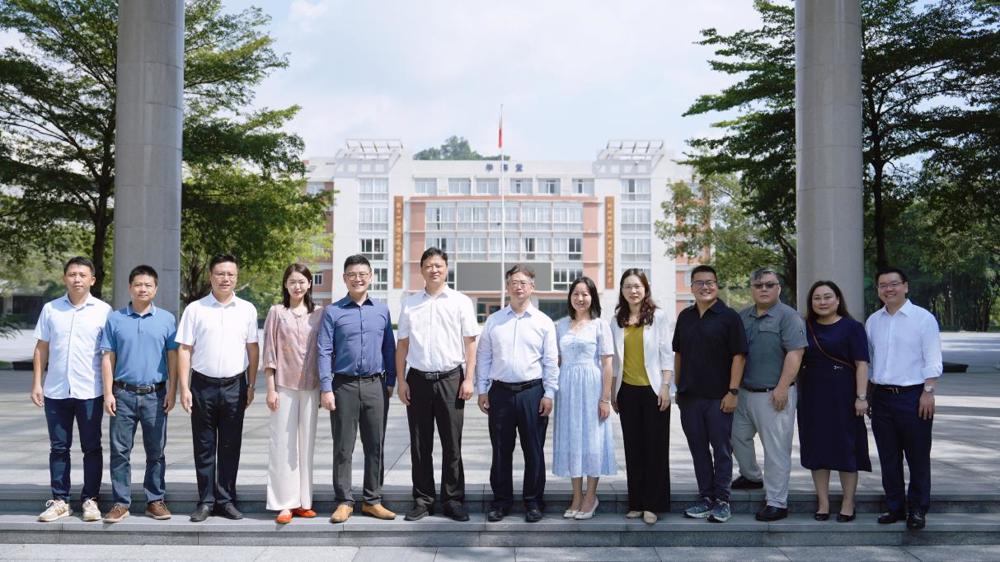 1906b1fa14bb84c56bcc4044aff61fd5