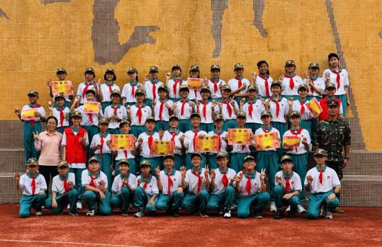 初一（12）班合照