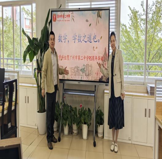 06C3A30C9DDA7962A7E9E9FF2005BBB6