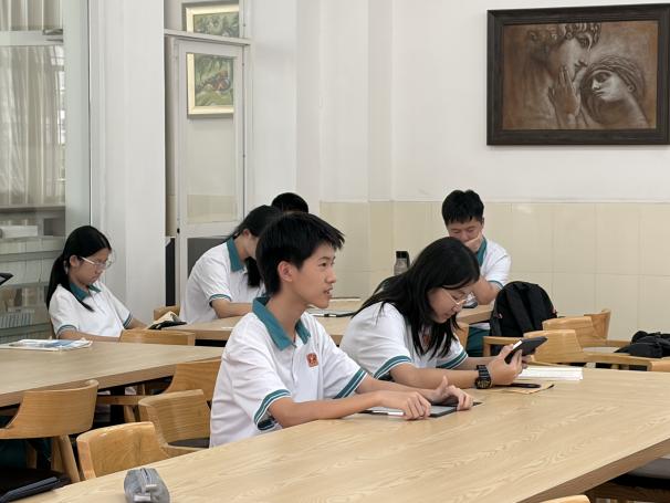 学生发言2