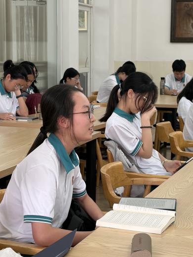 学生发言4